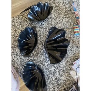 Set of Four Plastic Clam Shell Serving Bowls , one Is Larger.